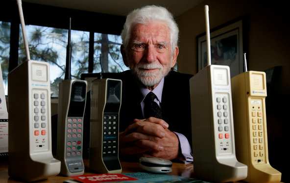 مارتین کوپر، شخصی که اولین تماس را با تلفن همراه برقرار کرد